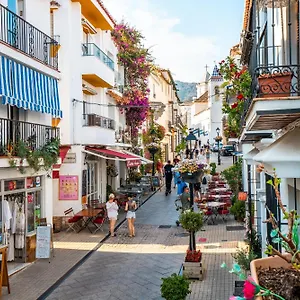 https://castillo-village.es-andalucia.com